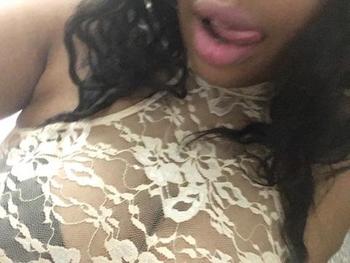 , 22  female escort, Inland Empire
