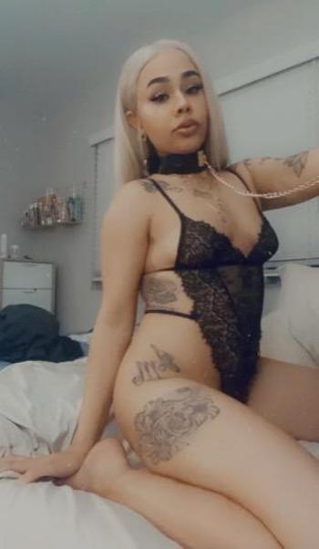 Hunter, 25  female escort, Inland Empire