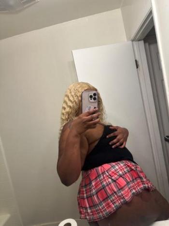 Mocha , 22  female escort, Inland Empire