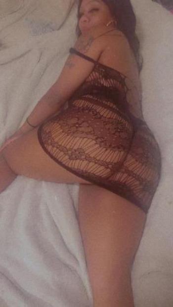 Ginger, 25  female escort, Inland Empire