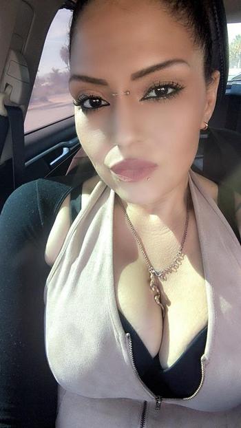 Kakez, 29  female escort, Inland Empire