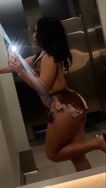 323-797-0972, 20  female escort, Inland Empire