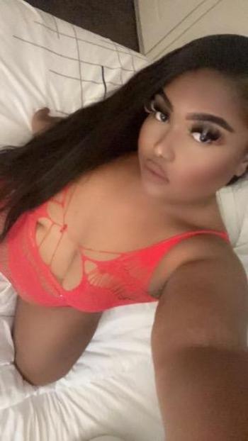 Monee, 25  female escort, Inland Empire