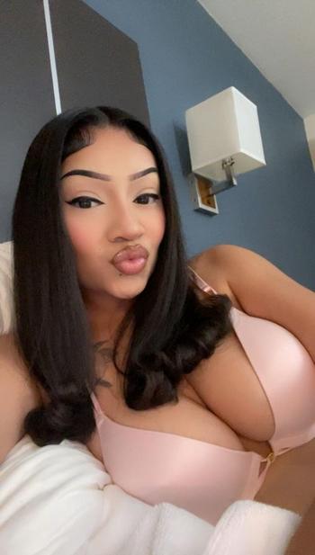 Ava, 23  female escort, Inland Empire