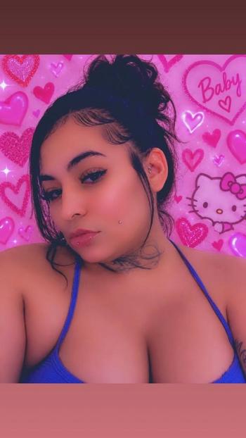Nora Cuban, 28  female escort, Inland Empire